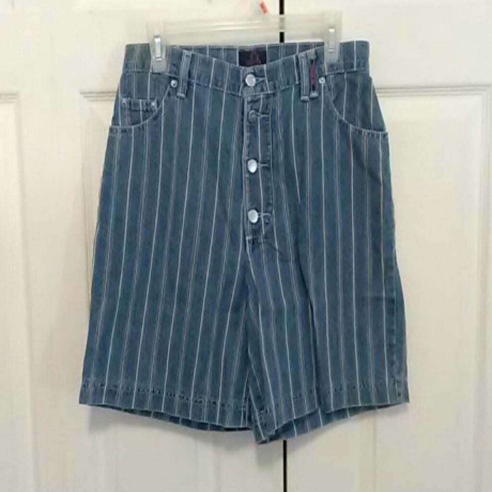 Vintage Sasson pinstripe high-rise mom jean shorts